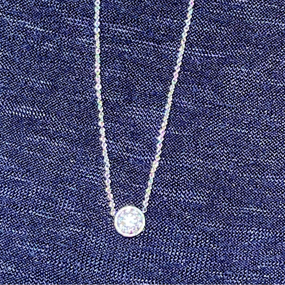Kwiat 18k White Gold Pendant with Diamonds and Milgrain